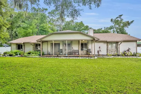 100 Ross Lake Ln, Sanford, FL 32771