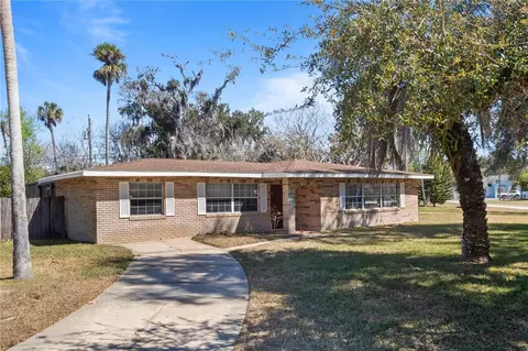 1927 Pine Tree Dr, Edgewater, FL 32141