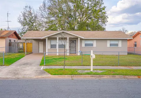 4911 Elese St, Orlando, FL 32811