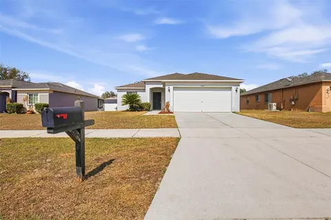 4504 Reynolds Creek Ave, Plant City, FL 33563