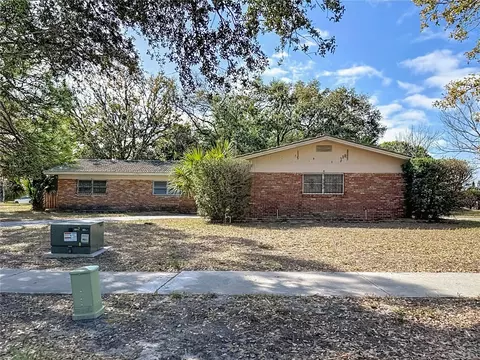 3700 Dana Shores Dr, Tampa, FL 33634
