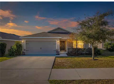 690 Persian Dr, Haines City, FL 33844