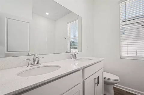 Bath - 2743 Slash Way, Saint Cloud, FL 34771 photo 3 of 3