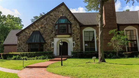 810 Sweetwater Club Blvd, Longwood, FL 32779
