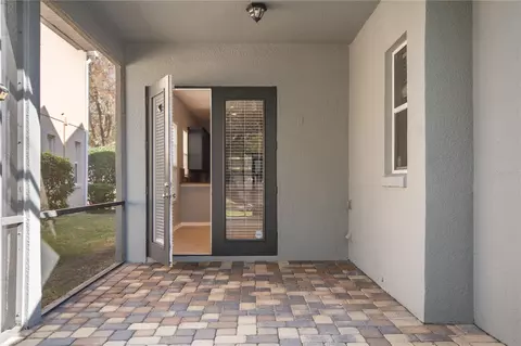 Exterior - 13118 Sunkiss Loop, Windermere, FL 34786 photo 4 of 10