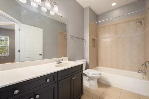 Bath - 13118 Sunkiss Loop, Windermere, FL 34786 photo 4 of 4