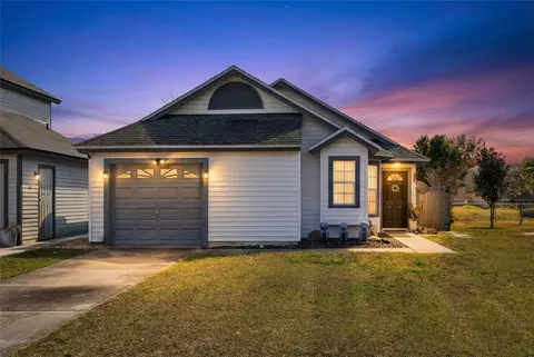 9808 Surrey Ridge Rd, Orlando, FL 32825