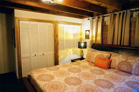 Bedroom - 6880 E Channel Dr, Hernando, FL 34442 photo 3 of 7