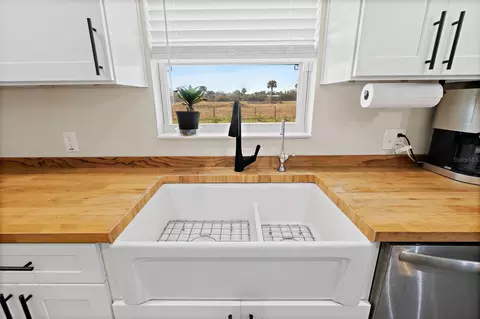 Kitchen - 3440 Hammock Rd, Mims, FL 32754 photo 5 of 6
