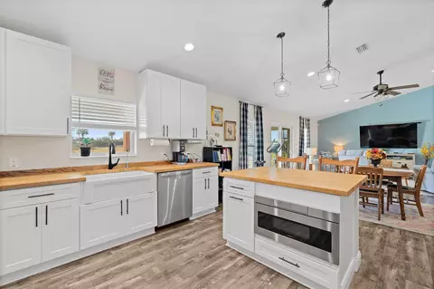 Kitchen - 3440 Hammock Rd, Mims, FL 32754 photo 2 of 6