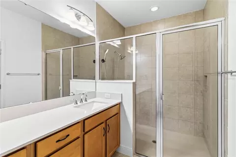 Bath - 3100 Crispin Cir, Harmony, FL 34773 photo 2 of 5