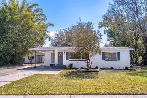 827 Rosalia Dr, Sanford, FL 32771