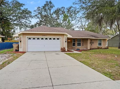 33911 Secret Hill Dr, Leesburg, FL 34788