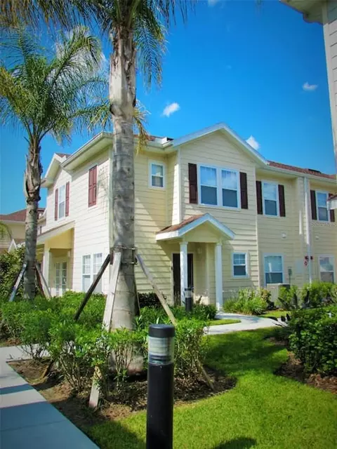 8933 Shine Dr, Kissimmee, FL 34747