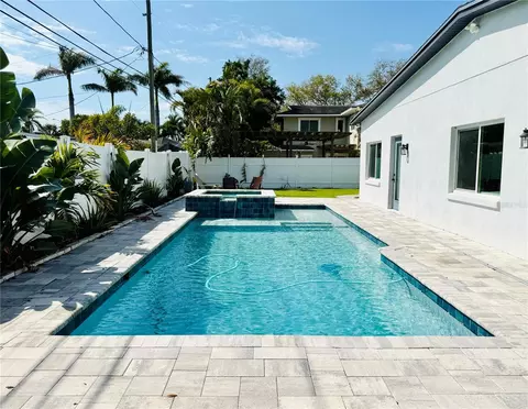 8280 32nd Ave N, Saint Petersburg, FL 33710