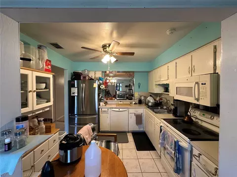 Kitchen - 913 Michigan Ave, Saint Cloud, FL 34769 photo 1 of 1