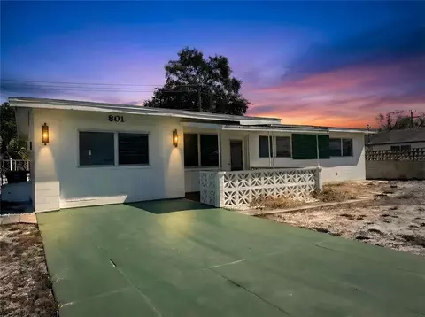 801 Lewis Dr, Daytona Beach, FL 32117