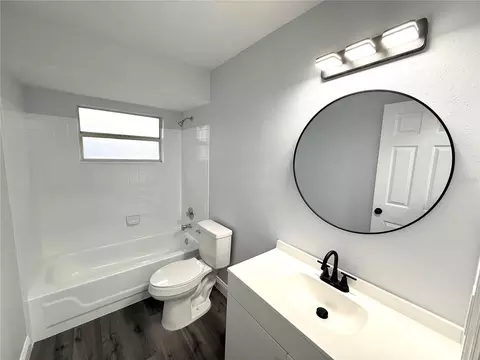 Bath - 2419 Liela Lee Ct, Ocoee, FL 34761 photo 2 of 5