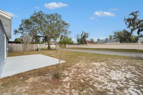 Exterior - 3339 Queens Cove Loop, Winter Haven, FL 33880 photo 2 of 3