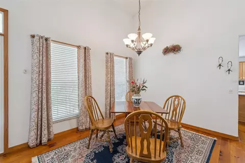 Dining - 41731 Dahlia St, Eustis, FL 32736 photo 3 of 4