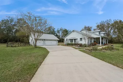 Exterior - 41731 Dahlia St, Eustis, FL 32736 photo 2 of 14