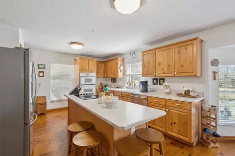 Kitchen - 41731 Dahlia St, Eustis, FL 32736 photo 2 of 3