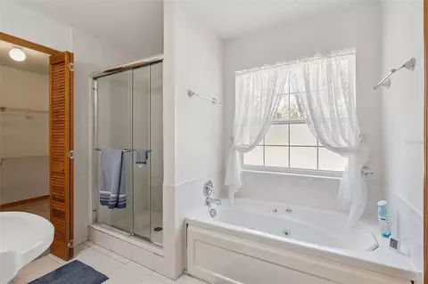 Bath - 41731 Dahlia St, Eustis, FL 32736 photo 2 of 5