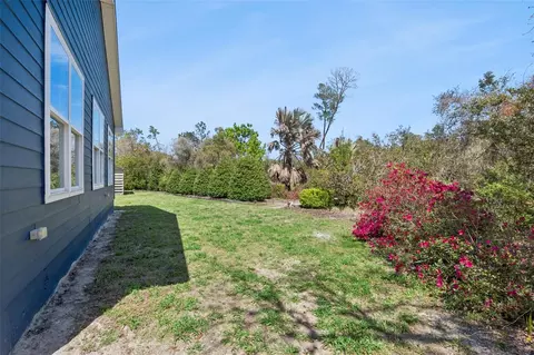 Exterior - 37008 Forestdel Dr, Eustis, FL 32736 photo 6 of 12