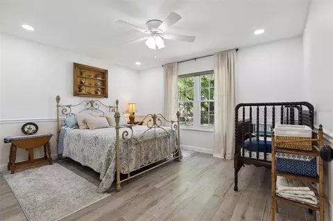Bedroom - 37008 Forestdel Dr, Eustis, FL 32736 photo 3 of 4