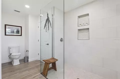 Bath - 37008 Forestdel Dr, Eustis, FL 32736 photo 4 of 6