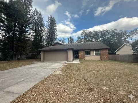 5915 Groveline Dr, Orlando, FL 32810
