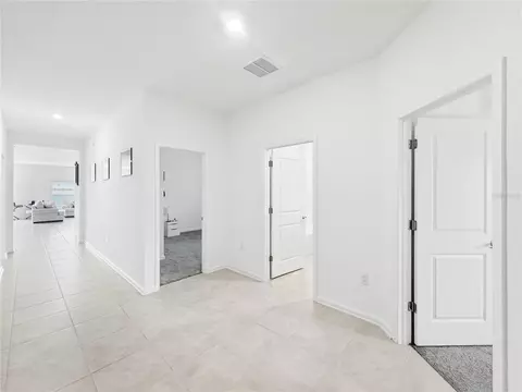 Entry Way - 661 Taurus Ln, Saint Cloud, FL 34772 photo 1 of 1