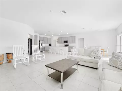 Living - 661 Taurus Ln, Saint Cloud, FL 34772 photo 2 of 3