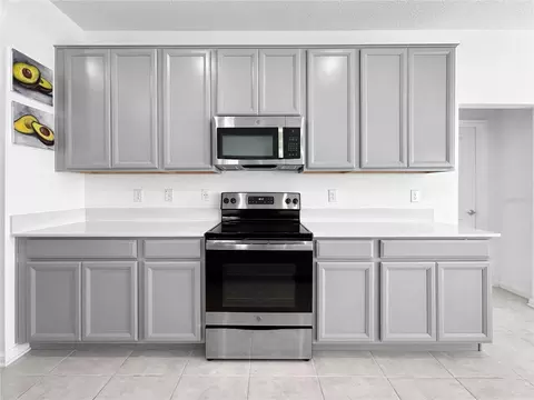 Kitchen - 661 Taurus Ln, Saint Cloud, FL 34772 photo 4 of 4