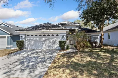 235 Easton Cir, Oviedo, FL 32765