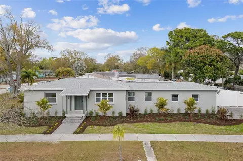 5921 15th Ave S, Gulfport, FL 33707