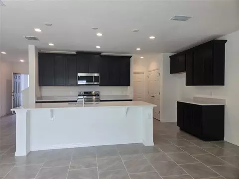 Kitchen - 1591 Cloudy Ct, Saint Cloud, FL 34769 photo 3 of 4