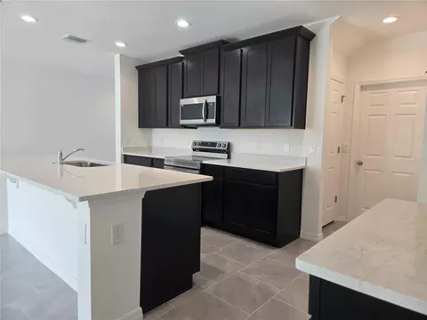Kitchen - 1591 Cloudy Ct, Saint Cloud, FL 34769 photo 2 of 4