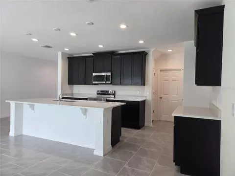 Kitchen - 1591 Cloudy Ct, Saint Cloud, FL 34769 photo 4 of 4