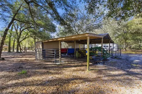 Exterior - 19 Northern Dancer Dr, Ocala, FL 34482 photo 8 of 25