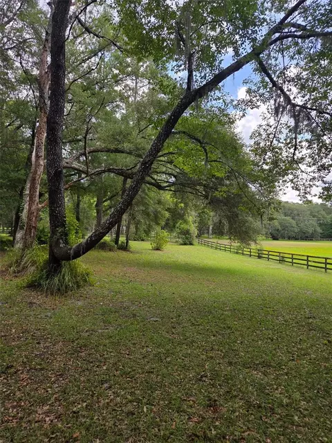Exterior - 19 Northern Dancer Dr, Ocala, FL 34482 photo 17 of 25