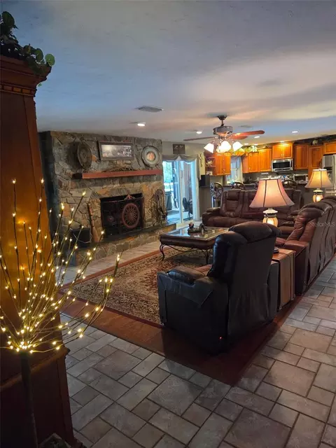 Living - 19 Northern Dancer Dr, Ocala, FL 34482 photo 2 of 3