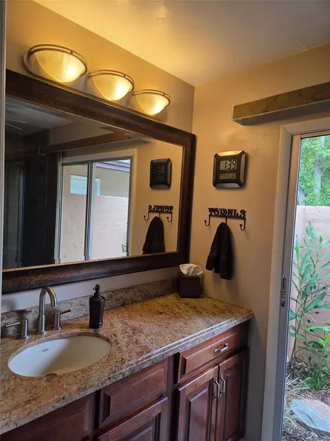 Bath - 19 Northern Dancer Dr, Ocala, FL 34482 photo 2 of 5