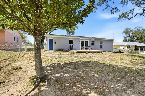 Exterior - 1907 Leslie Ann Ln, Ocoee, FL 34761 photo 6 of 7