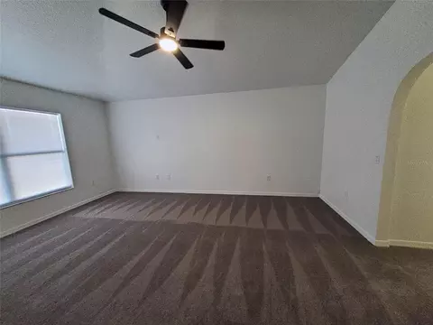 Living - 509 Ridges Dr, Dundee, FL 33838 photo 4 of 5