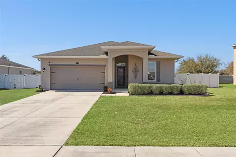 37027 Scenic Bluff Dr, Grand Island, FL 32735
