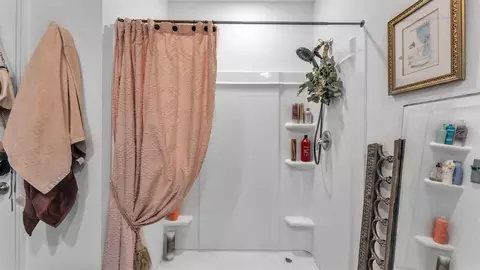 Bath - 3612 Diving Dove Ln, Bartow, FL 33830 photo 2 of 3