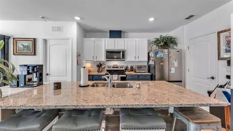 Kitchen - 3612 Diving Dove Ln, Bartow, FL 33830 photo 3 of 4