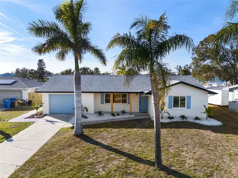 105 12th St SW, Ruskin, FL 33570