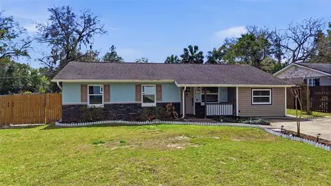 135 Caracas Rd, Debary, FL 32713